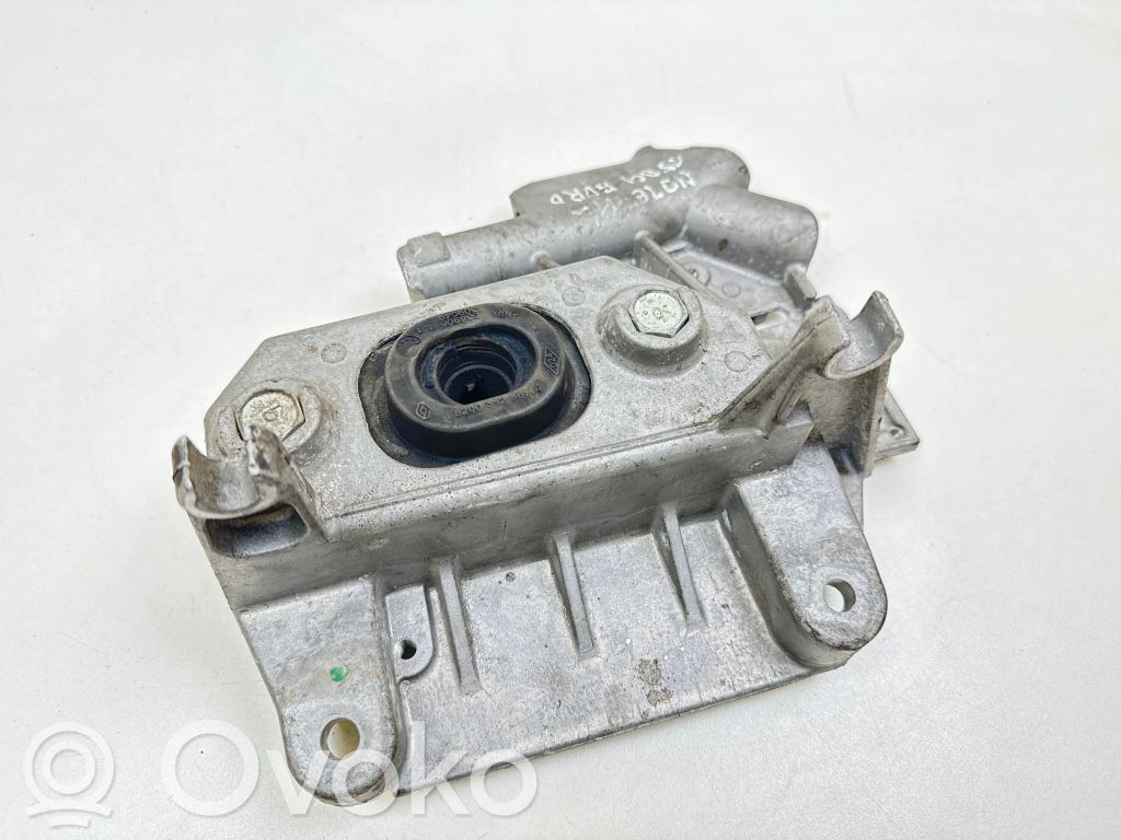 Engine mounting bracket   11254AX600