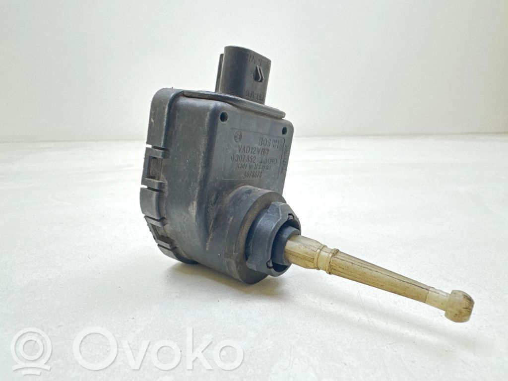 Chrysler Voyager Headlight level adjustment motor 