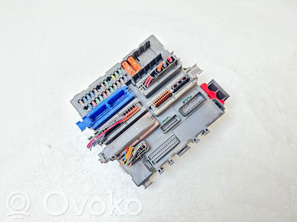 Saab 9-3 Ver2 Sulakemoduuli 