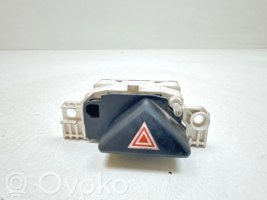Ford Focus Hazard light switch 
