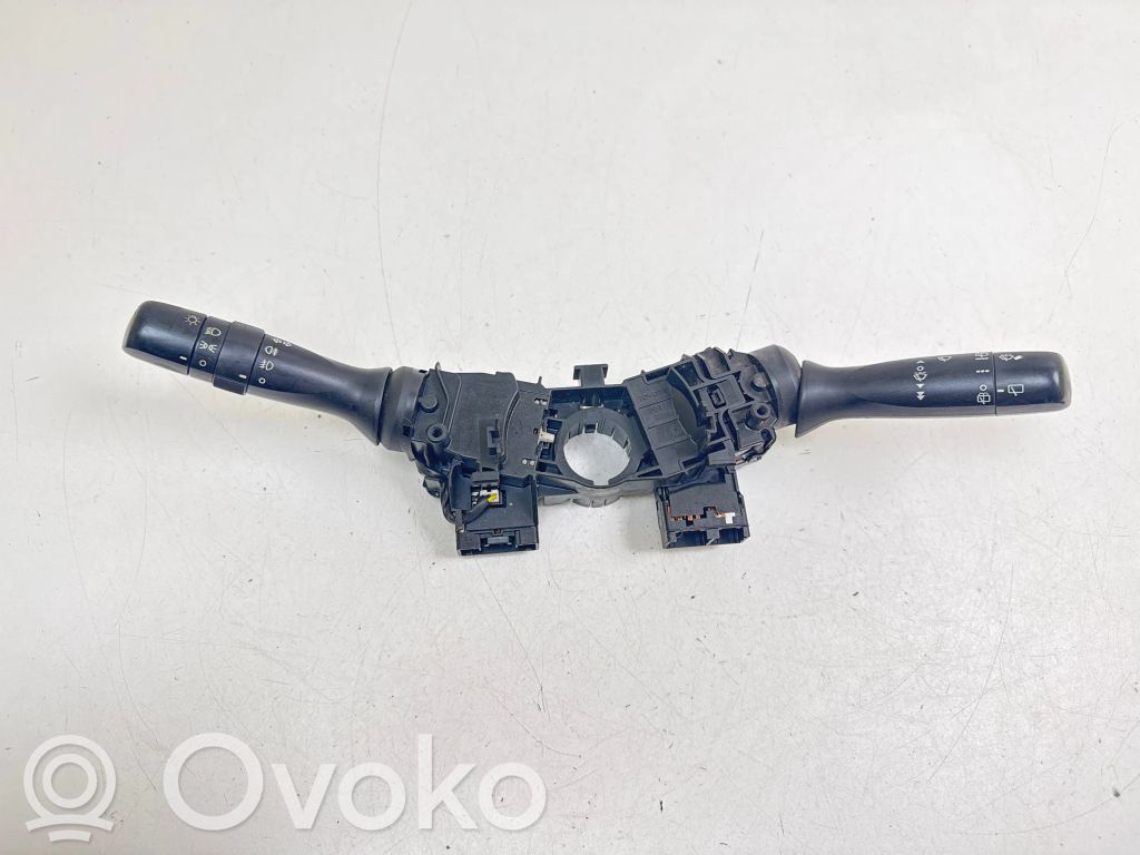 Toyota Urban Cruiser (XP110) Wiper turn signal indicator stalk/switch 