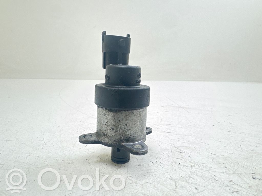 Régulateur de pression de carburant   0928400575