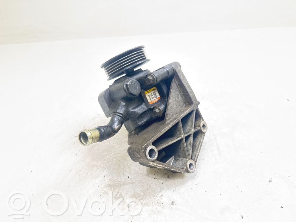 Ford Fusion Ohjaustehostimen pumppu 