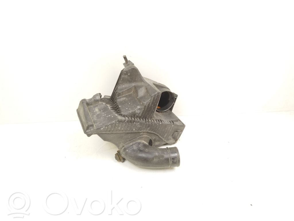 Nissan Note (E11) Air filter box 