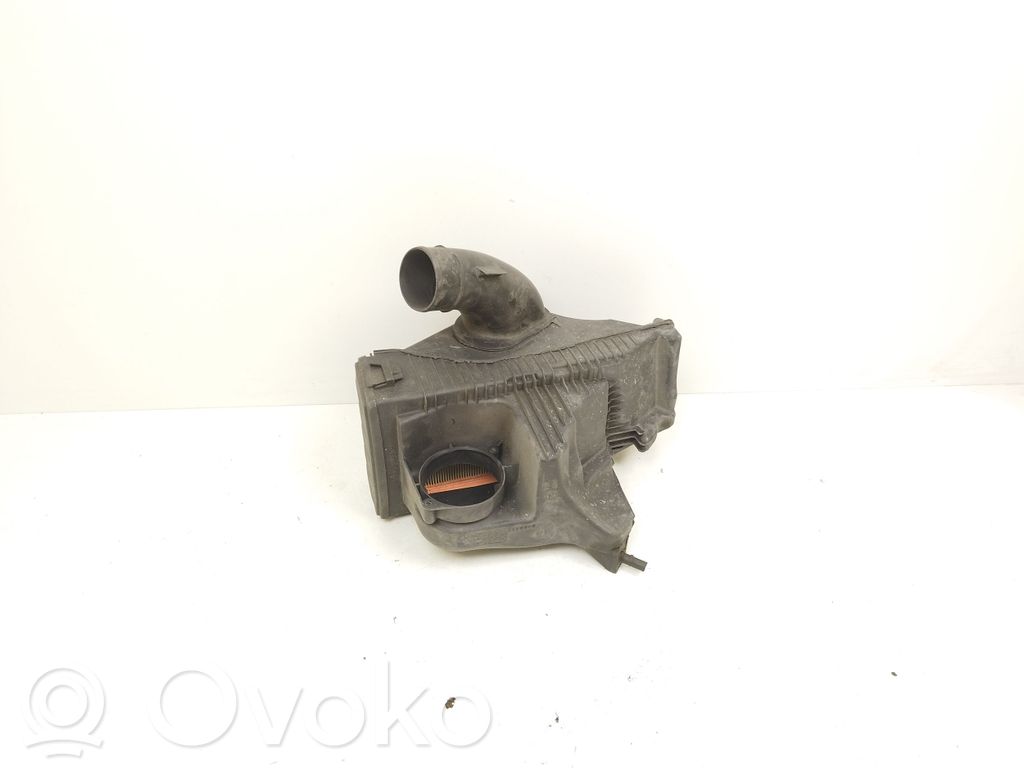 Nissan Note (E11) Air filter box 