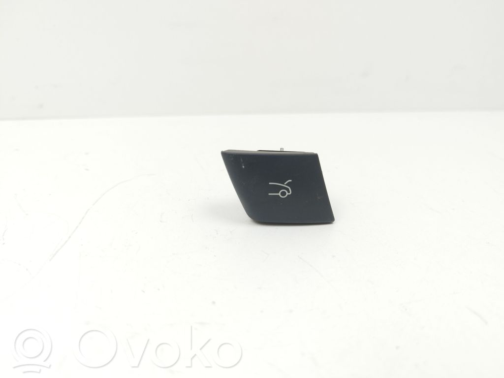 Citroen DS5 Tailgate/boot open switch button 