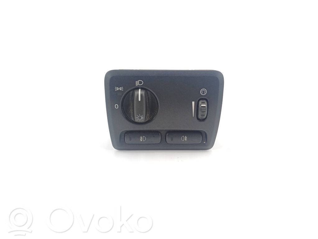 Light switch   8691749