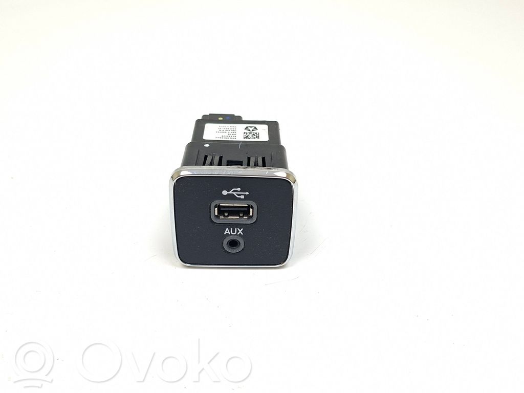 Gniazdo / Złącze AUX   6XG28DX9AC,53223309,3337303101,25417000702