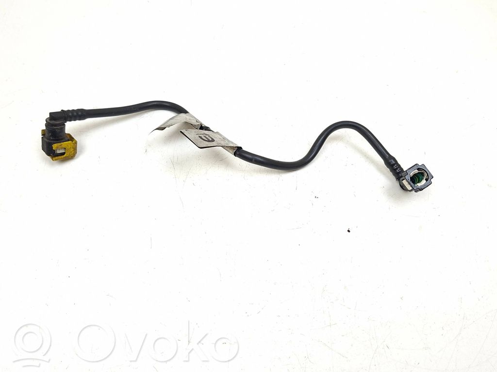 Fiat 500X Fuel line pipe 