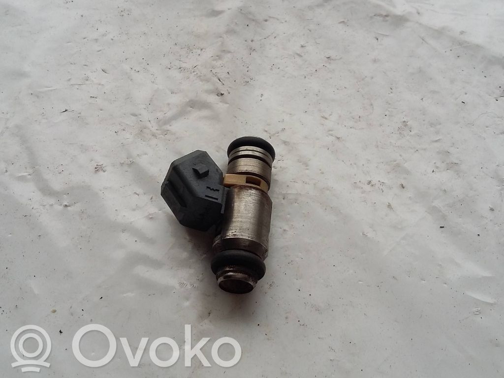 Renault Scenic I Inyector de combustible 