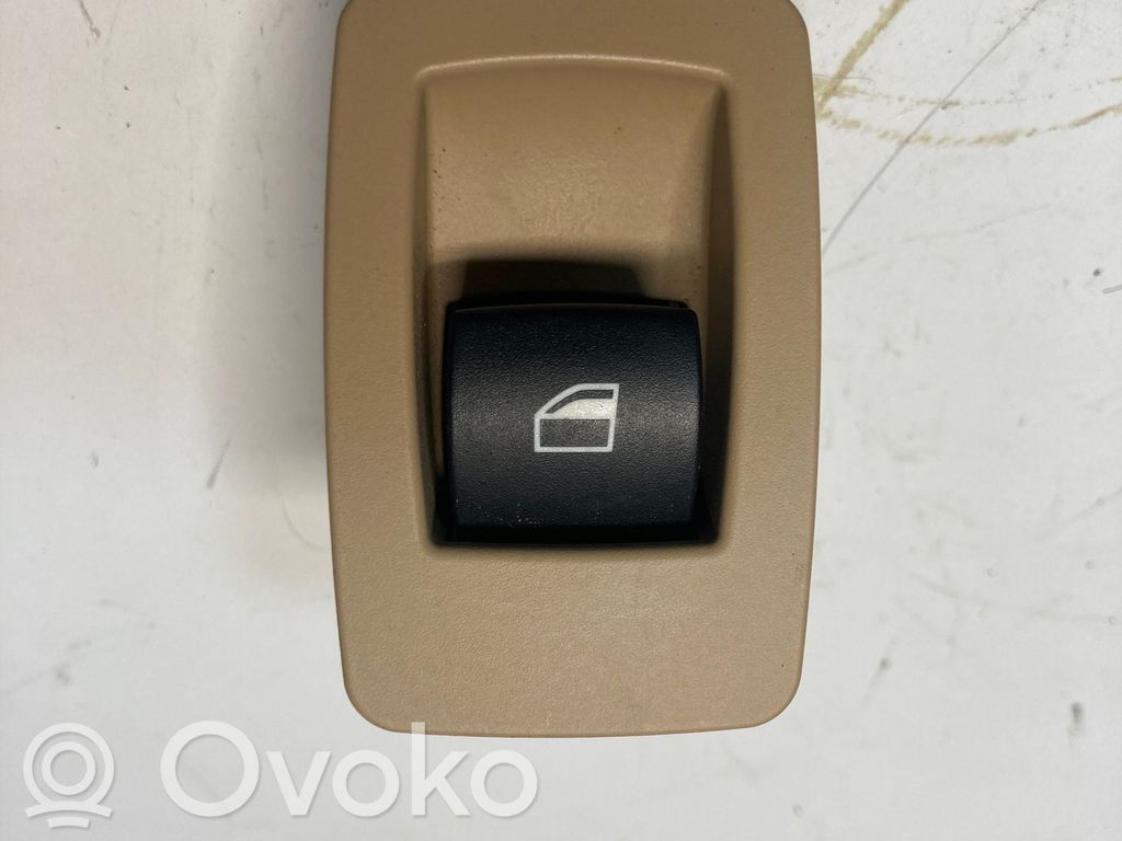 Electric window control switch   3448654,15939949,0857A
