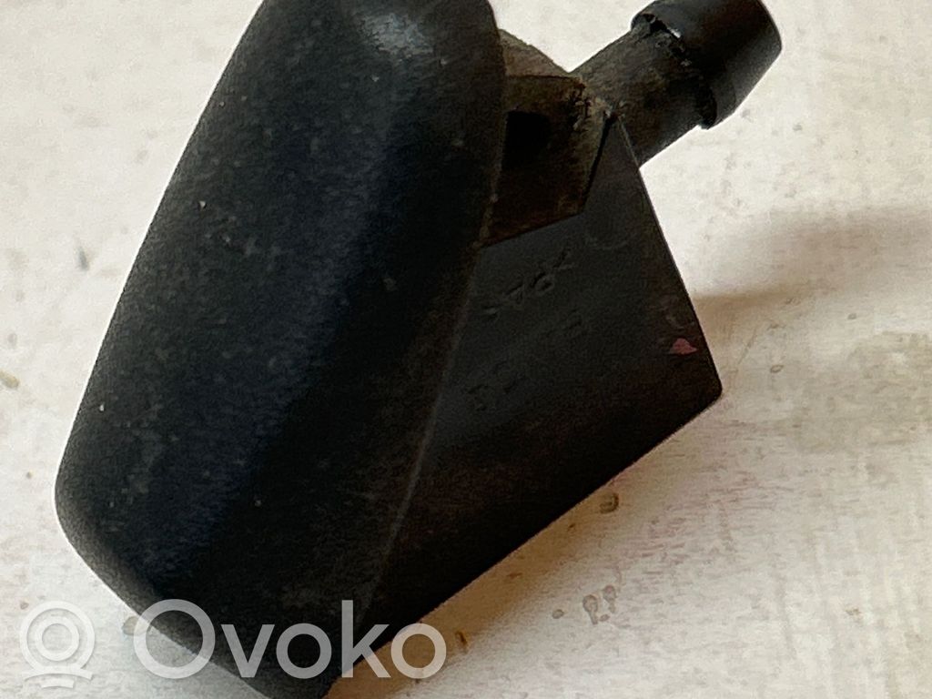 Mini Cooper Hatch Hardtop Windshield washer spray nozzle 