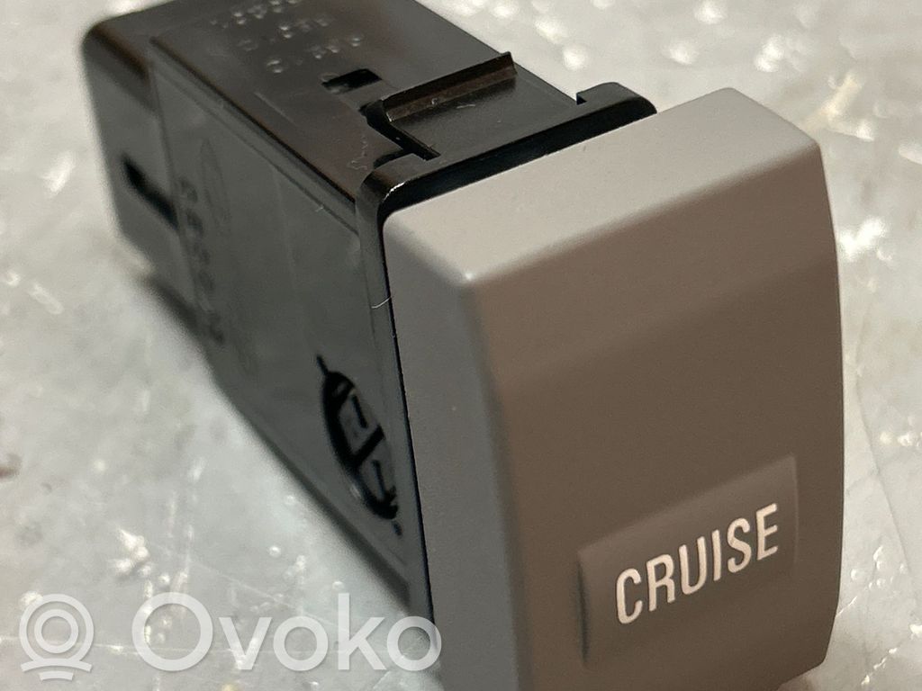 KIA Sorento Cruise control switch 