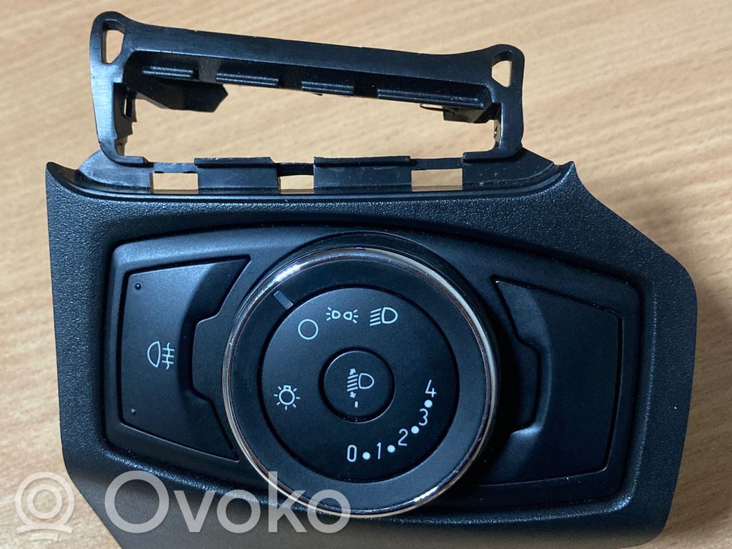 Ford Focus Light switch 