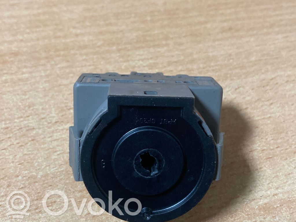 Ford Focus Ignition lock contact 