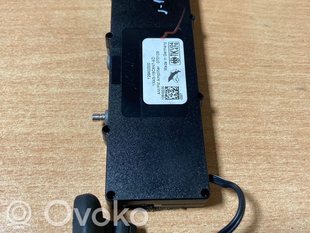 Jaguar X-Type Antenos stiprintuvas 