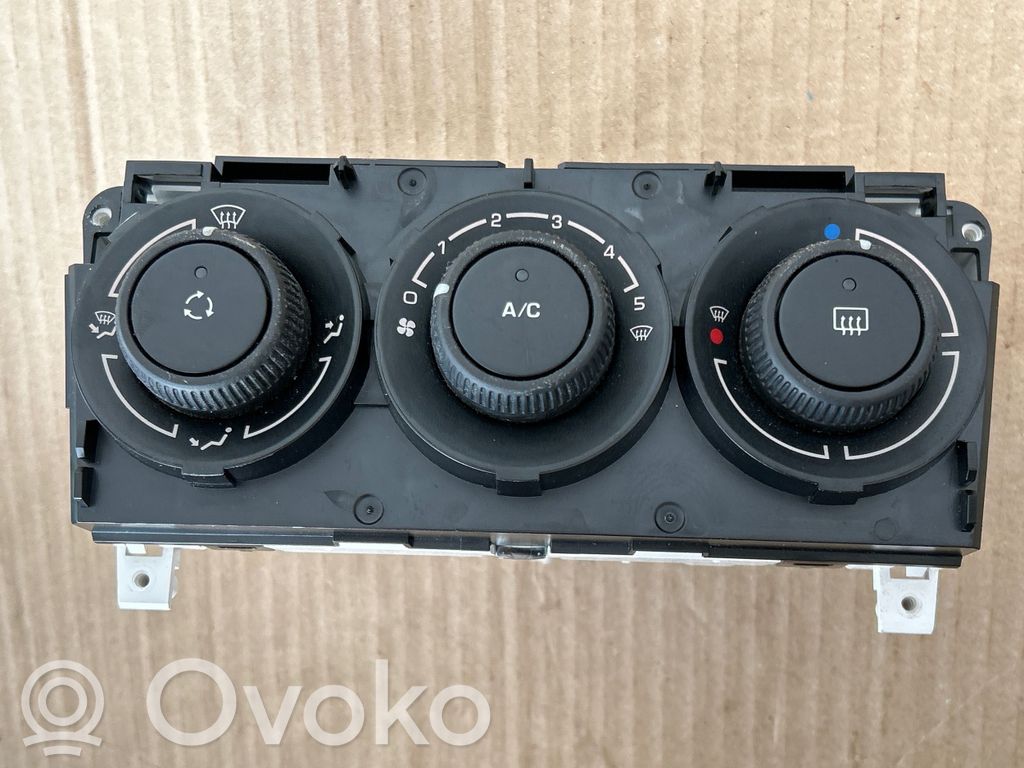 Peugeot 308 SW  Climate control unit 