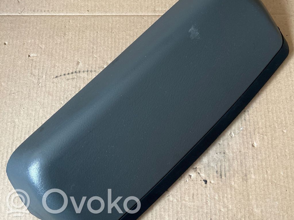 Volvo S40, V40 Third/center stoplight 