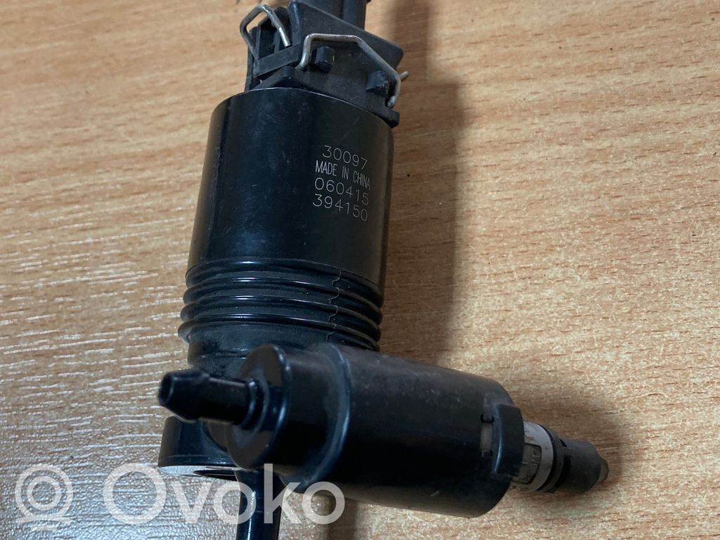 Nissan Note (E11) Windscreen/windshield washer pump 