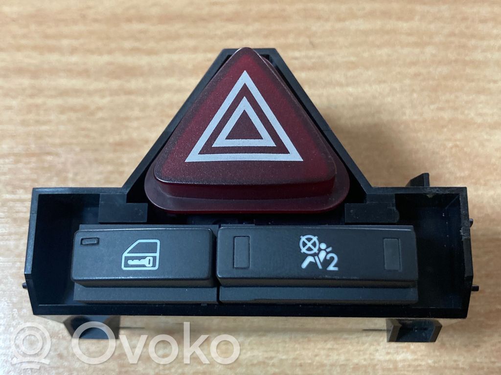 Opel Corsa D Przycisk świateł awaryjnych 