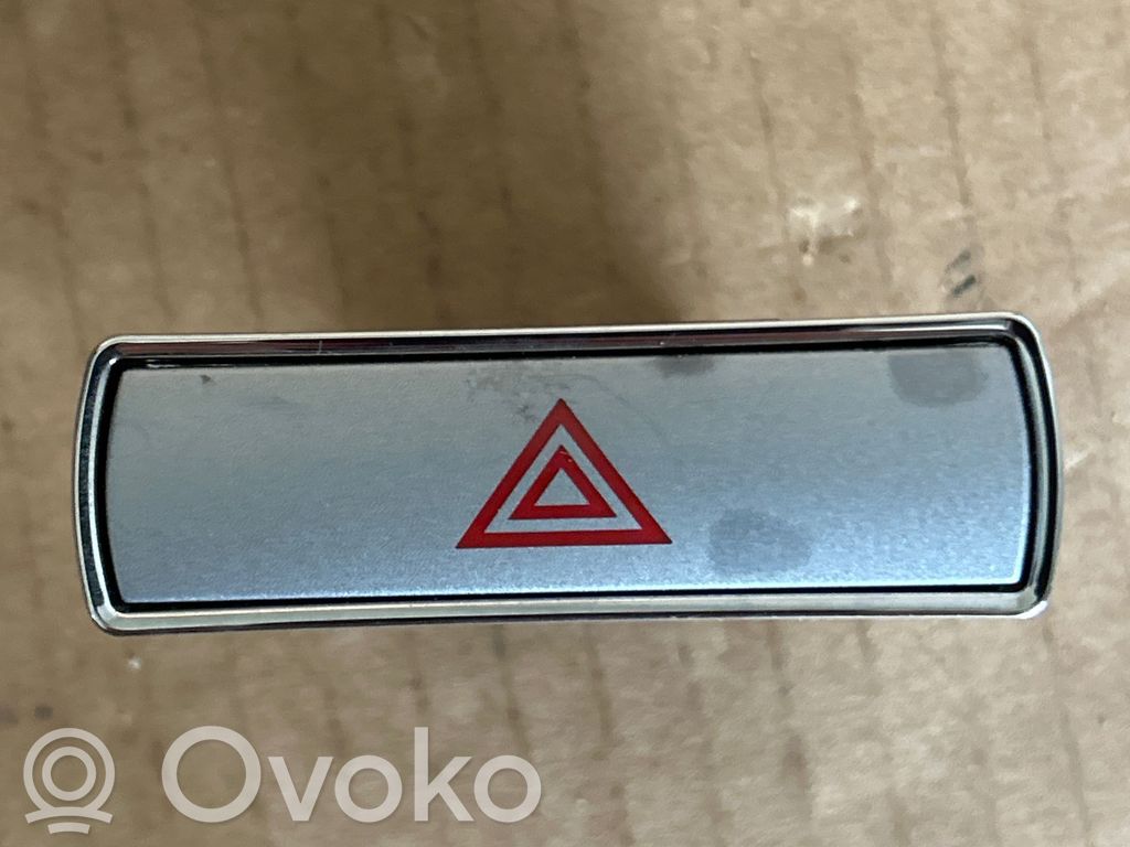 Ford Mondeo Mk III Hazard light switch 