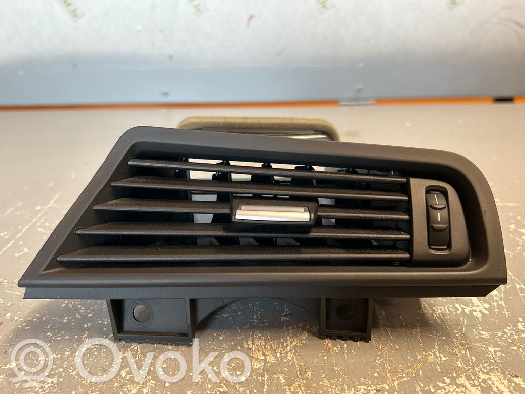 BMW 5 F10 F11 Dashboard side air vent grill/cover trim 