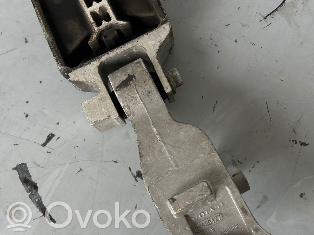 Volvo V40 Engine mounting bracket 