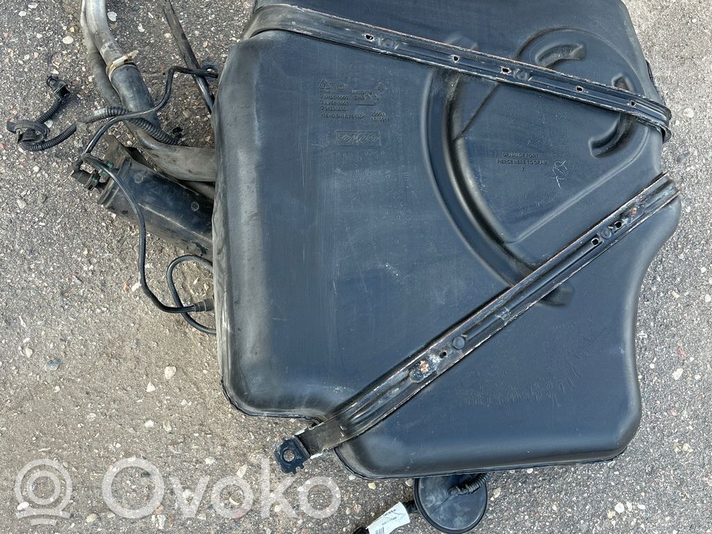 Volvo V40 Degalų bakas 