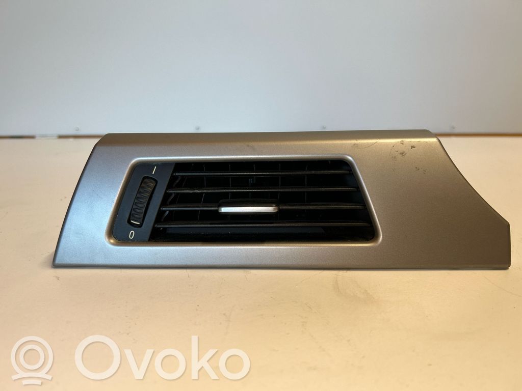 BMW 3 E90 E91 Šoninės oro grotelės 
