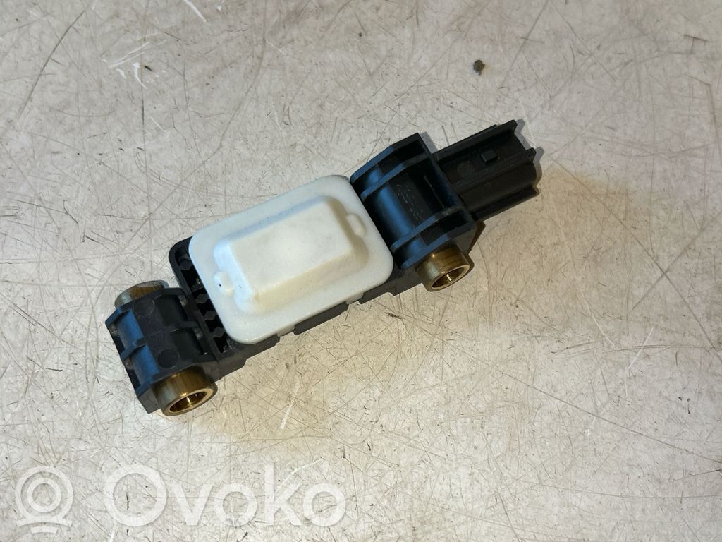 Audi A4 S4 B7 8E 8H Czujnik uderzenia Airbag 
