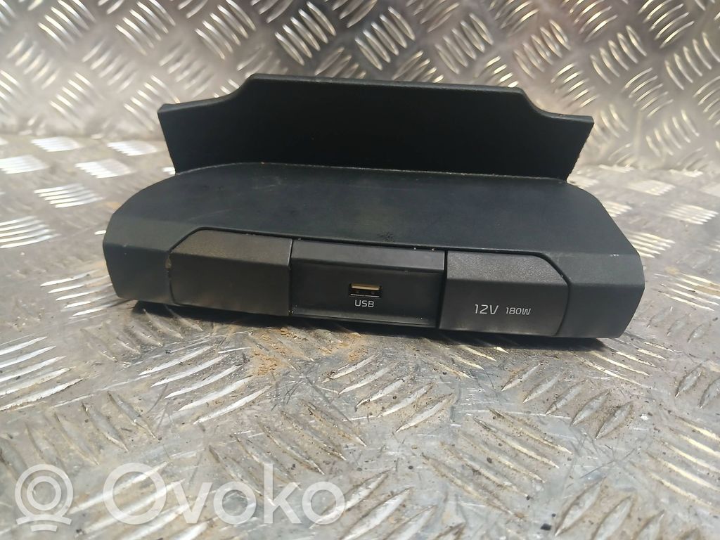 Gniazdo / Złącze USB   8462066220CA,20210115,G22A