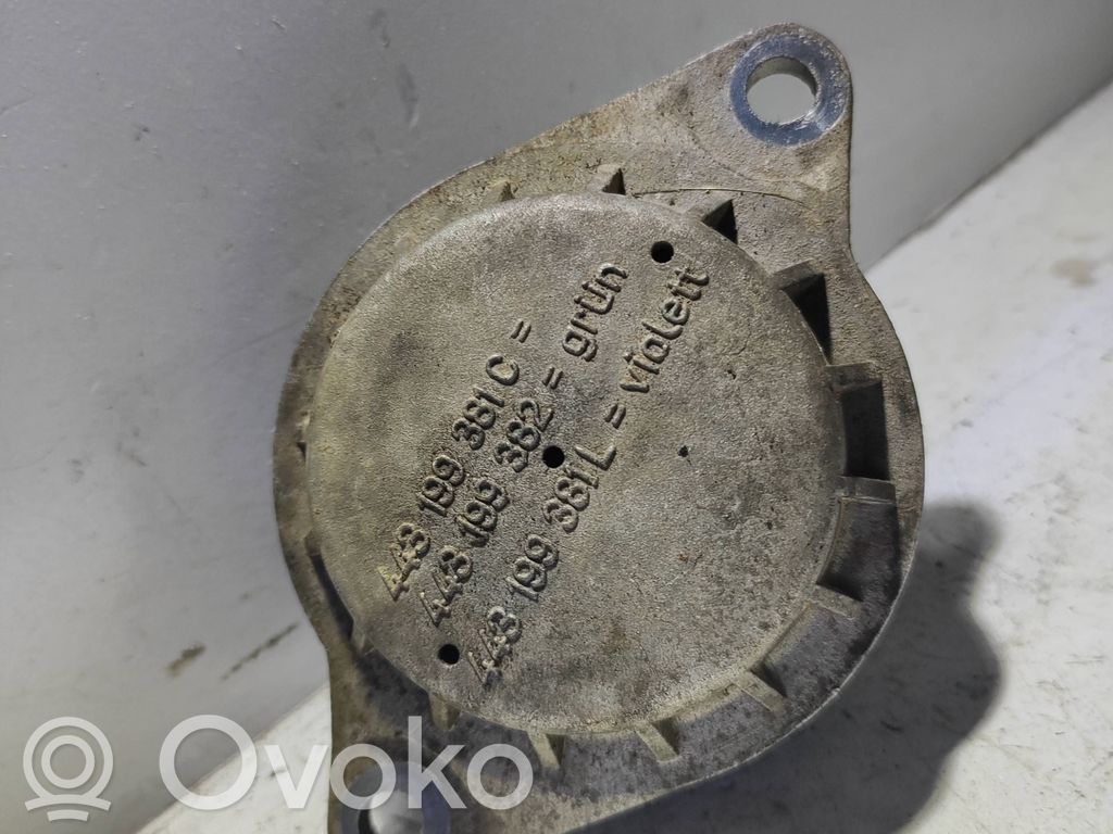 Audi 100 S4 C4 Engine mount bracket 