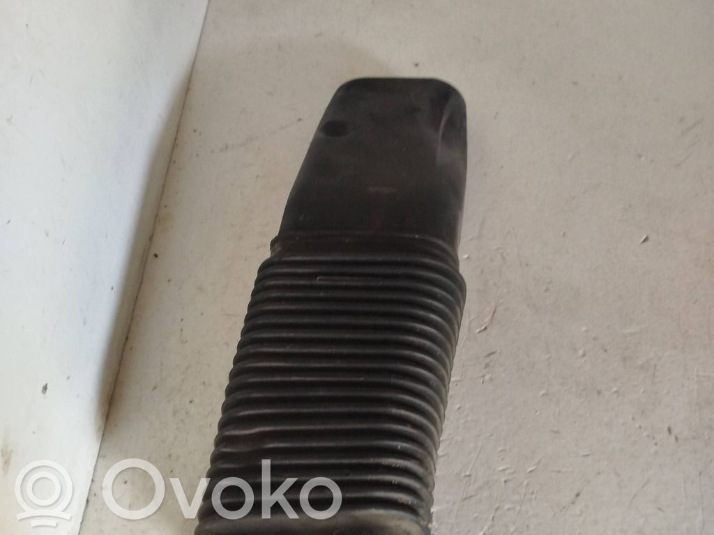 Air intake duct part   2247406