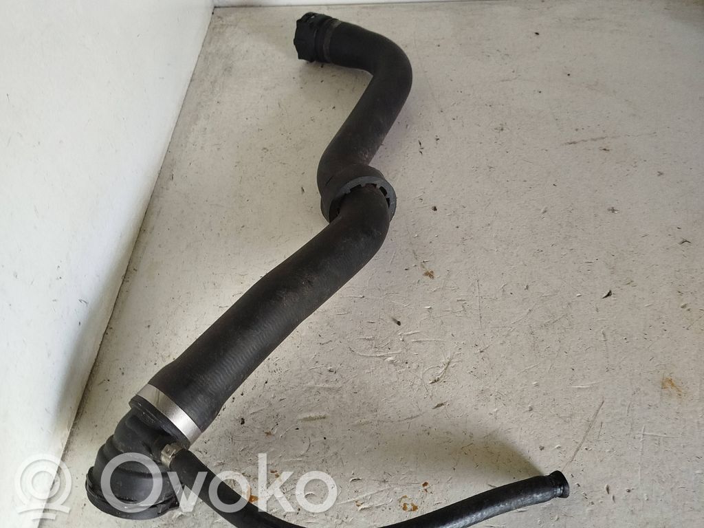BMW 5 E39 Engine coolant pipe/hose 
