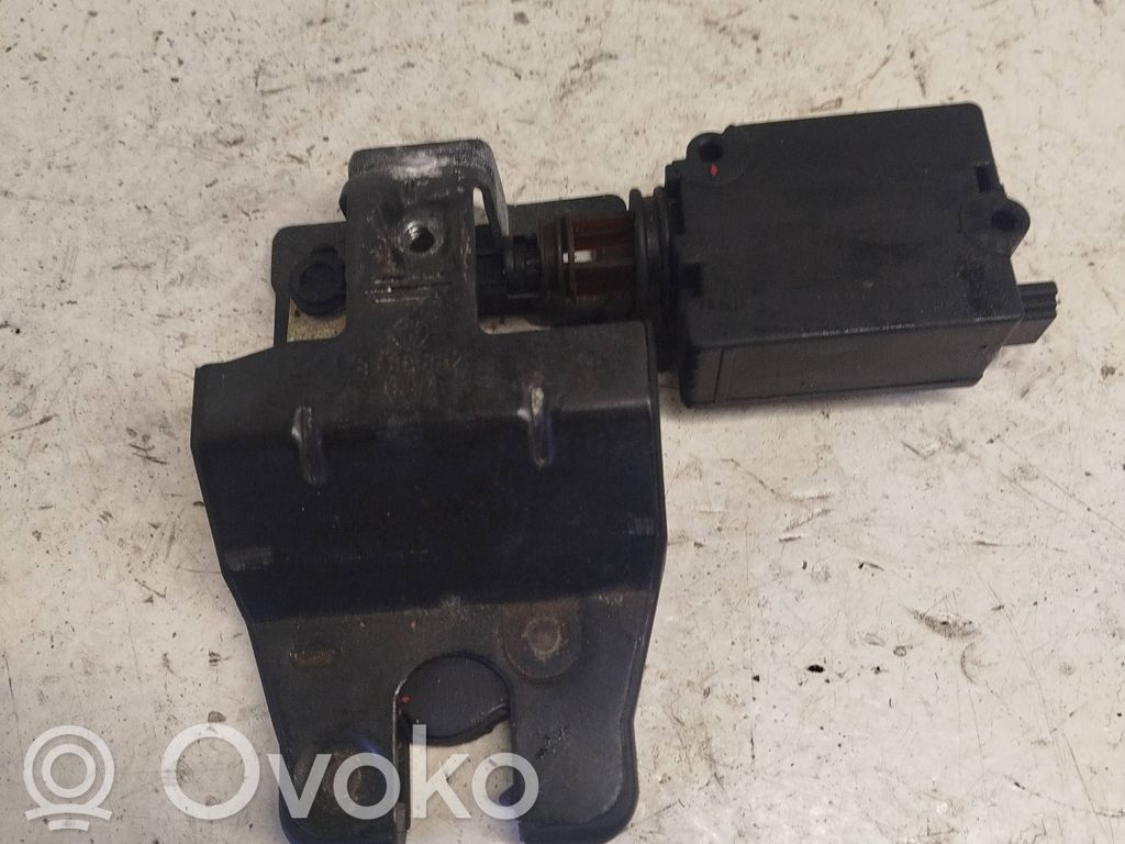 BMW 5 E39 Tailgate/trunk/boot lock/catch/latch 
