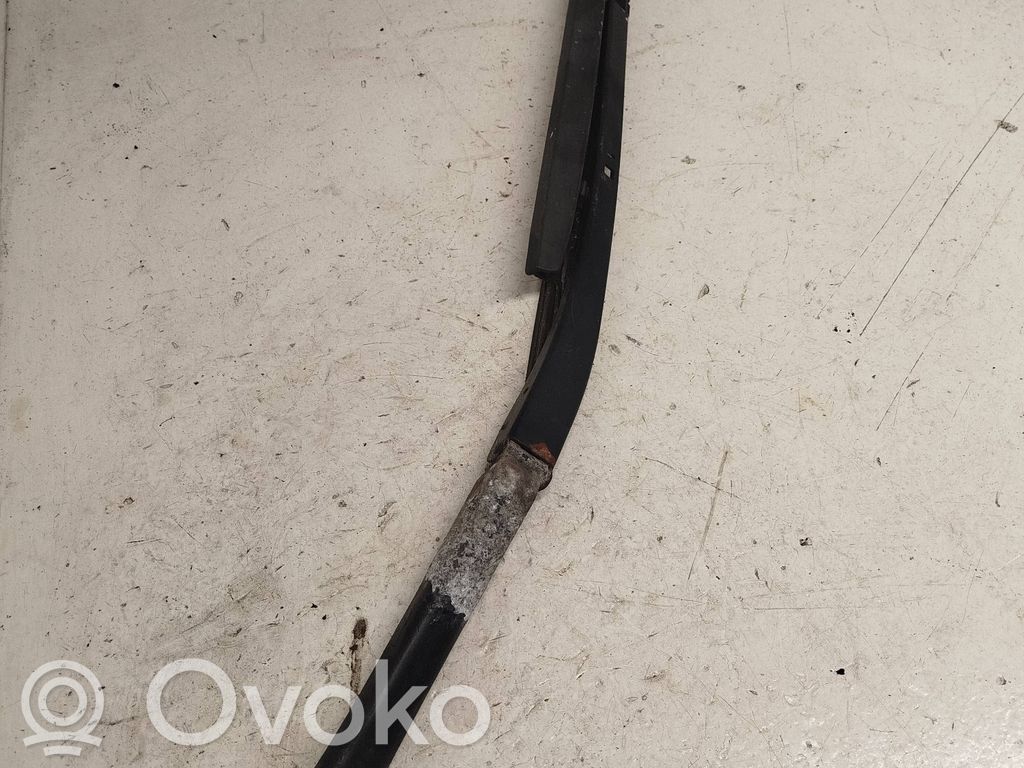 BMW 5 E39 Priekinio stiklo valytuvų kojelė 