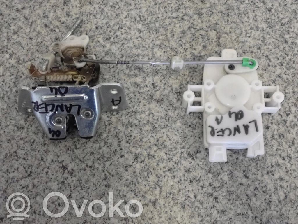 Tailgate/trunk/boot lock/catch/latch
