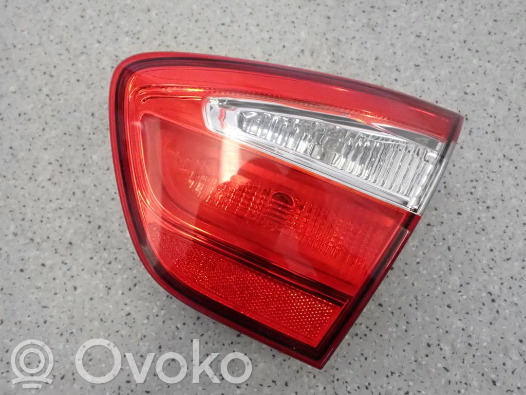 Rear/tail lights   924041W2
