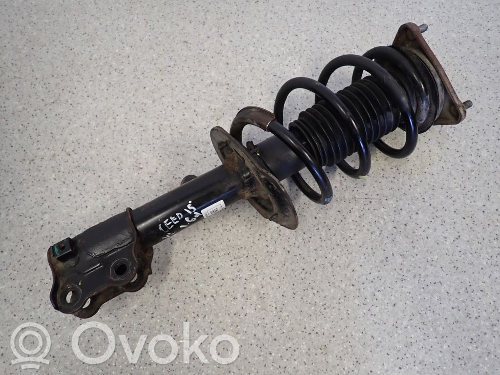 KIA Ceed Amortyzator osi przedniej ze sprężyną 