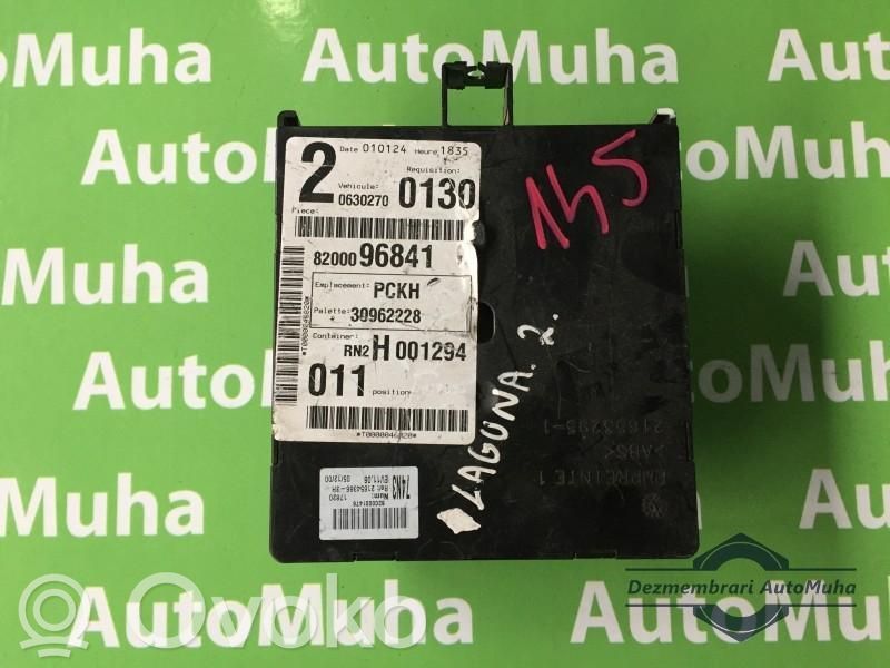 Renault Laguna II Fuse module 