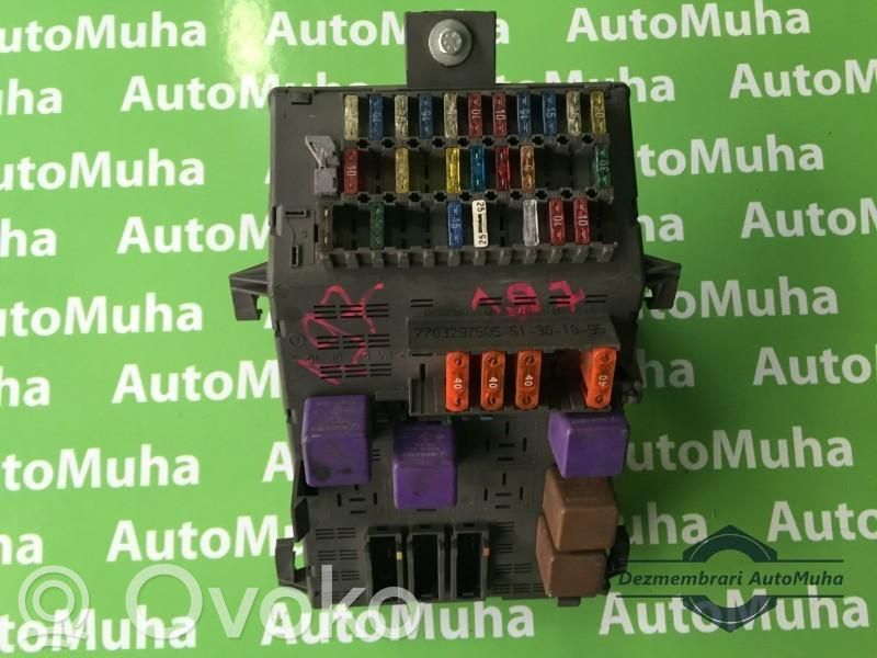 Renault Laguna I Fuse module 