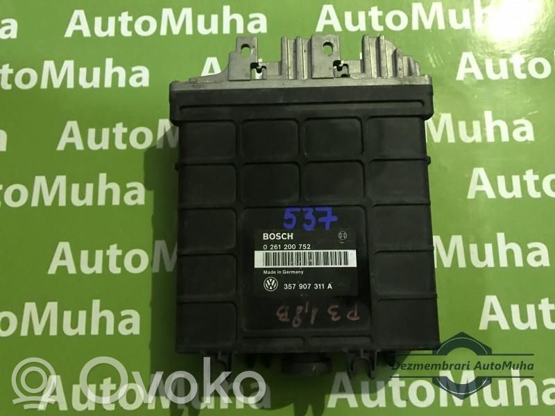 Volkswagen PASSAT B4 Engine control unit/module ECU 