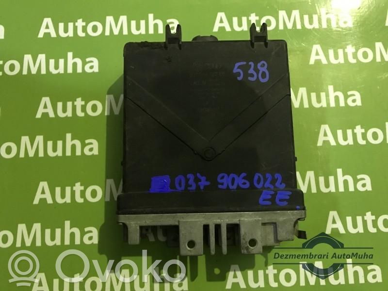 Audi 100 S4 C4 Galios (ECU) modulis 
