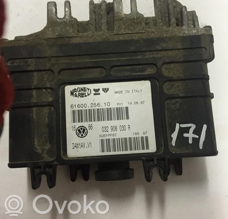 Volkswagen Golf III Engine control unit/module ECU 