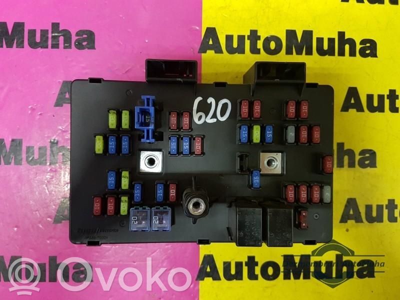 Opel Antara Módulo de fusible 