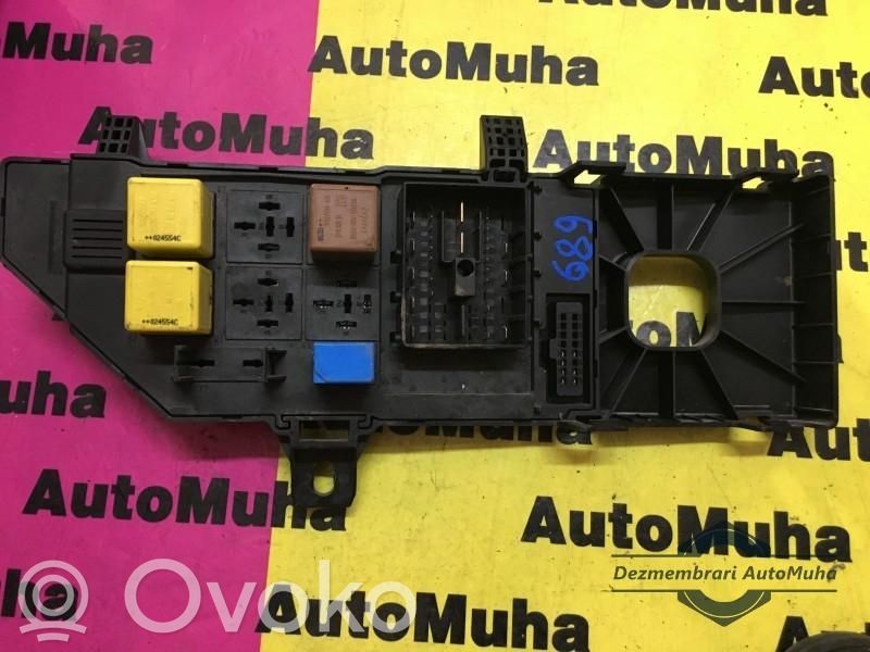 Opel Vectra C Module de fusibles 