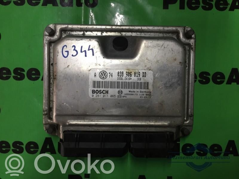 Engine control unit/module ECU   028101065,0281011065,038906019DD,A74