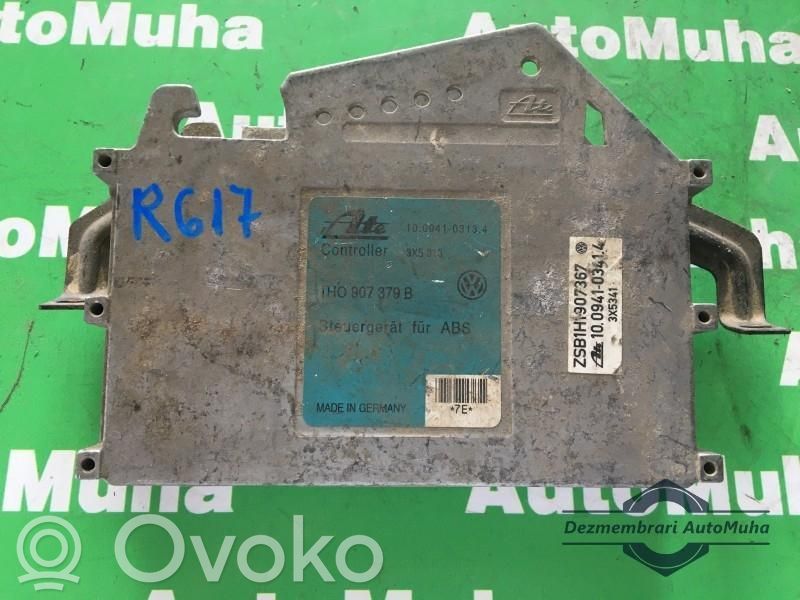 Volkswagen PASSAT B4 Engine control unit/module ECU 