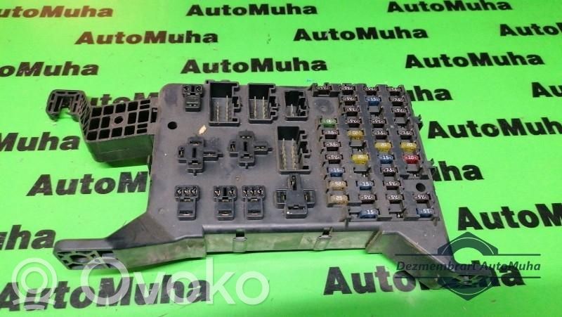 Ford Mondeo Mk III Fuse module 