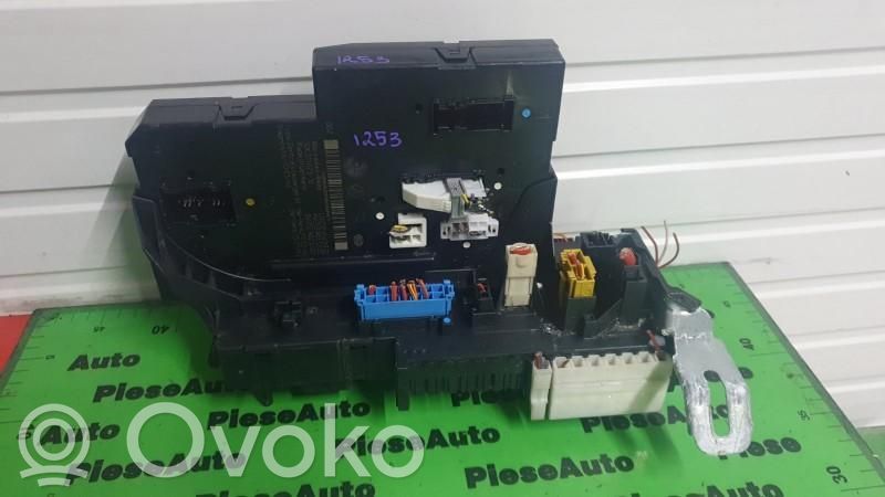 Módulo de fusible   2129003922,2129015205,2129026107,5DK01102316